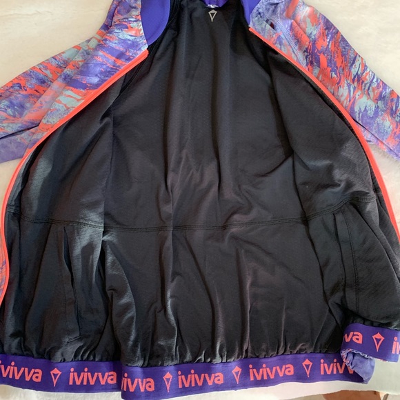 Ivivva Girls Cool Condition Reversible Jacket - Picture 5 of 7